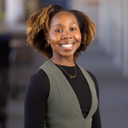 Head shot of Public Policy and Management student Grace Castelin.