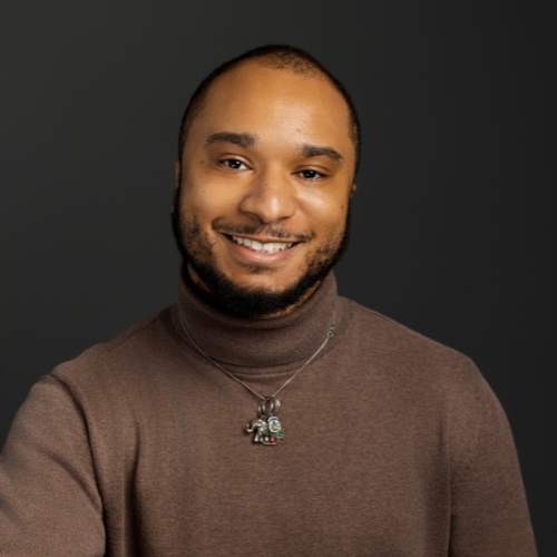 Head shot of Public Policy and Management student Jordan Simmons.